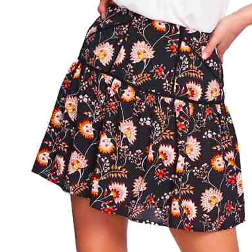 1.State Printed Mini Skirt black , Pink, Cream